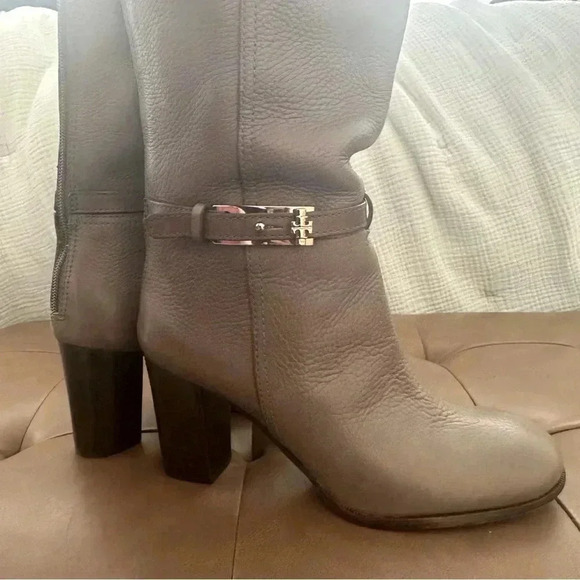Tory Burch Jenna Zip Back knee-high boots Grey/Taupe Pebbled Leather Size 8 EUC - Picture 8 of 16